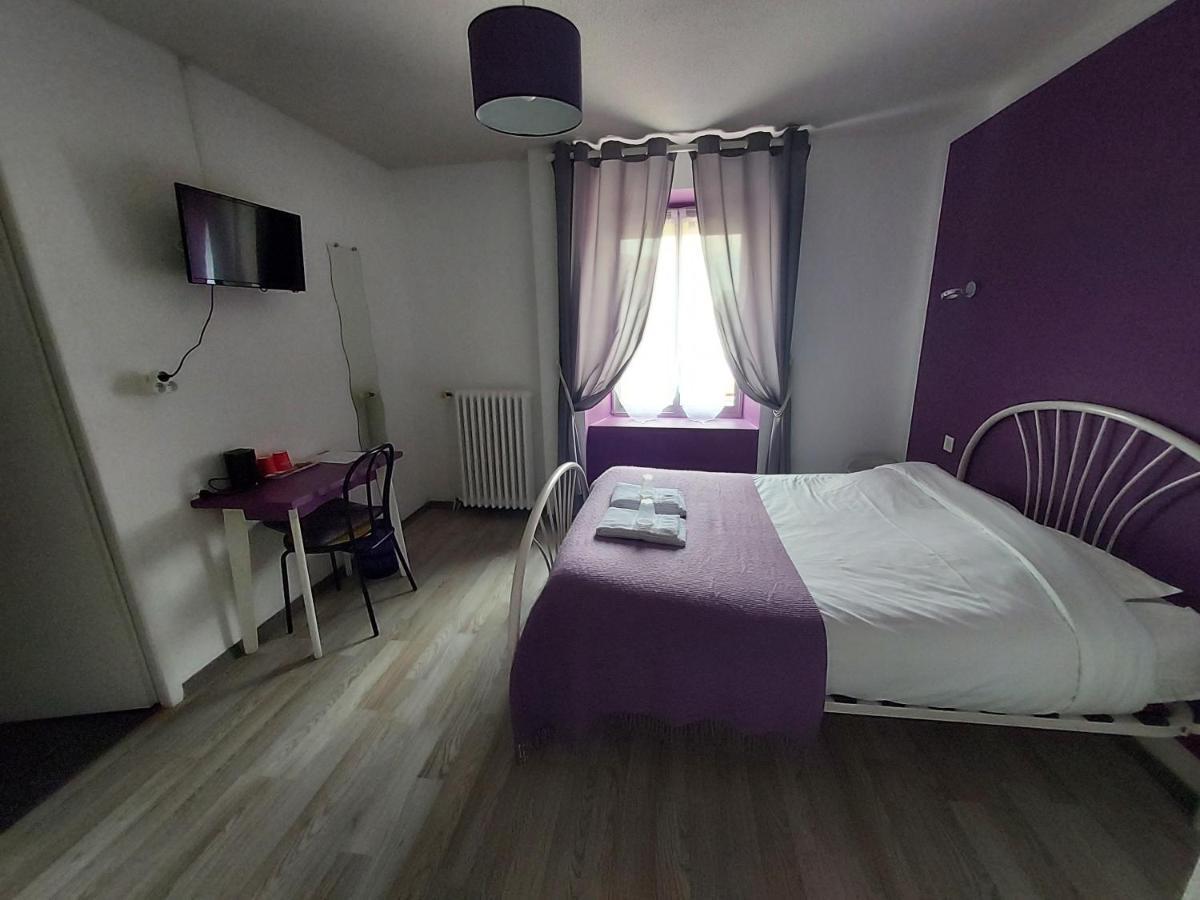 Hotel Le Comtois Saone Екстер'єр фото