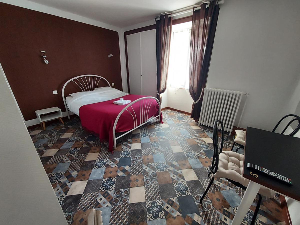 Hotel Le Comtois Saone Екстер'єр фото