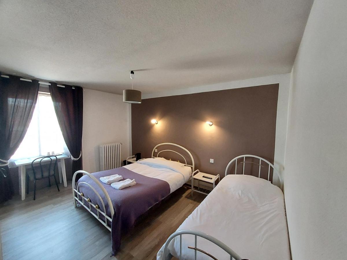 Hotel Le Comtois Saone Екстер'єр фото